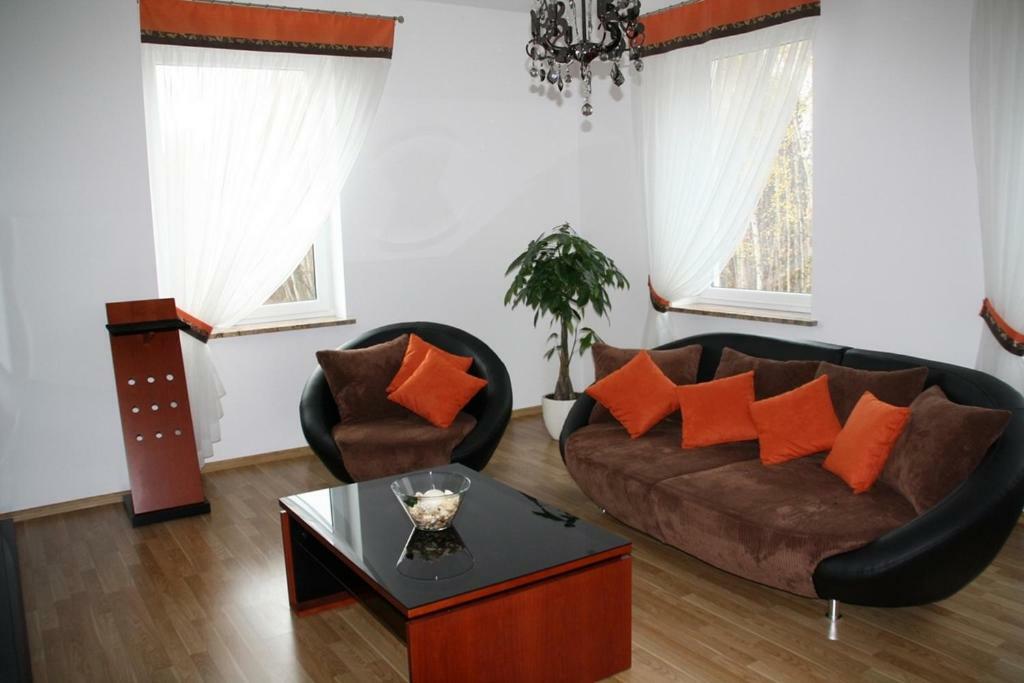 Hotel For You Pabianice Buitenkant foto